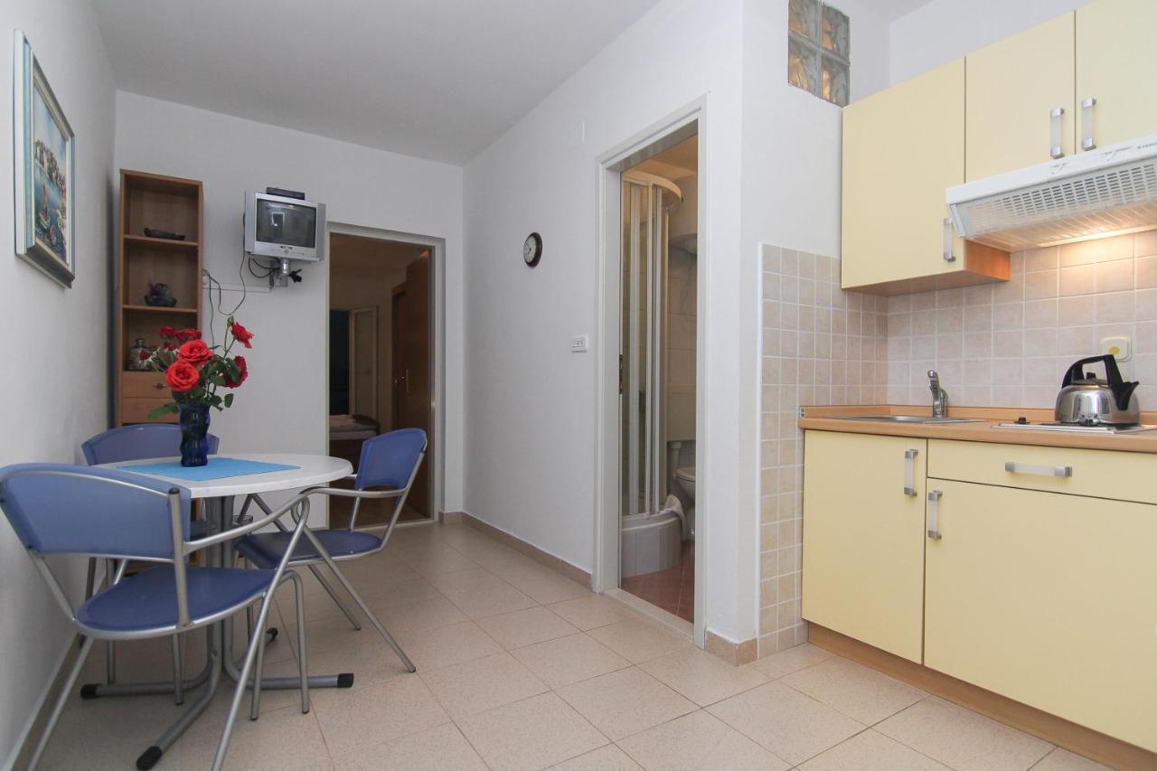 Apartments Villa Alex ポダツァ エクステリア 写真