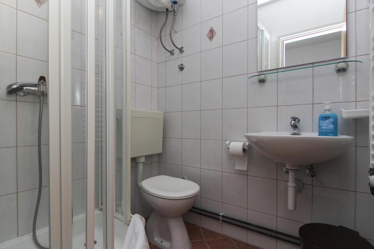 Apartments Villa Alex ポダツァ エクステリア 写真