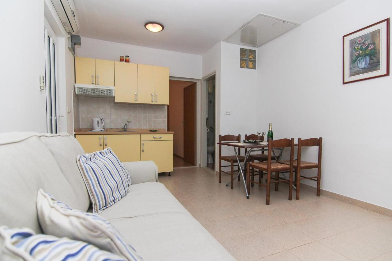 Apartments Villa Alex ポダツァ エクステリア 写真