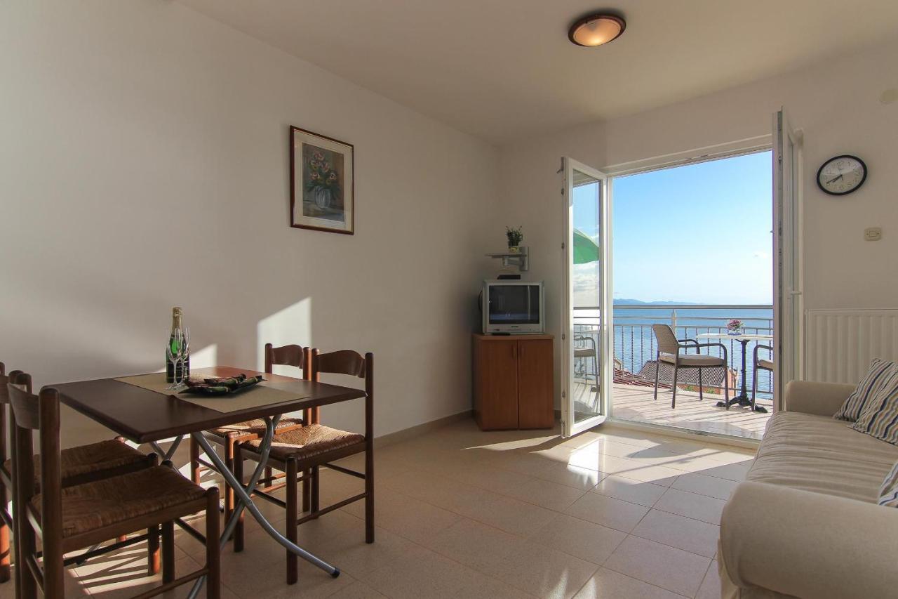 Apartments Villa Alex ポダツァ エクステリア 写真